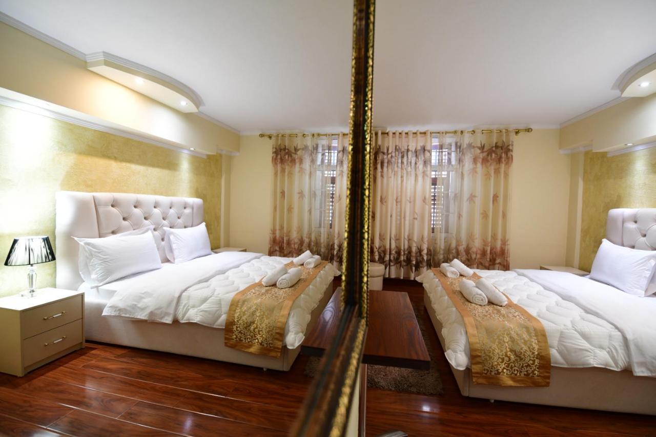 Zobo Hotel Shkodër エクステリア 写真